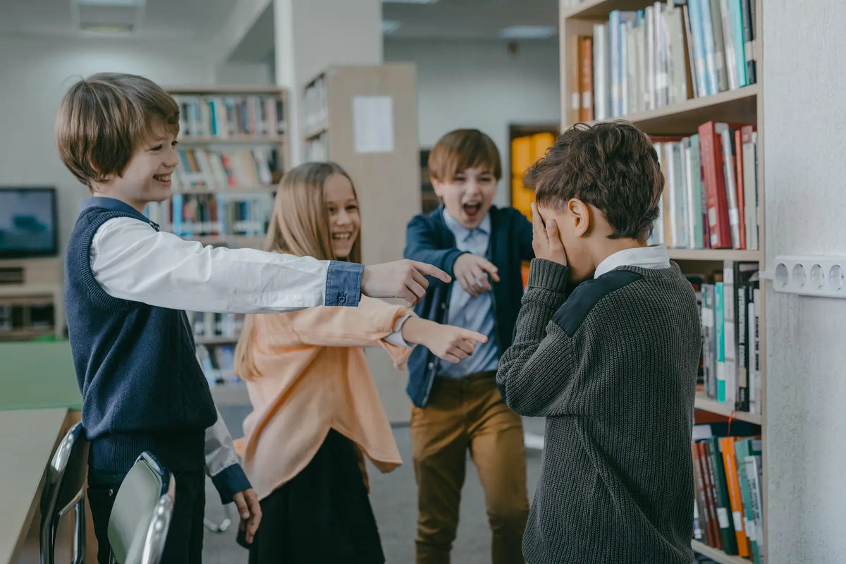 Comment reconnaître et aider un enfant victime de harcèlement scolaire ? Image